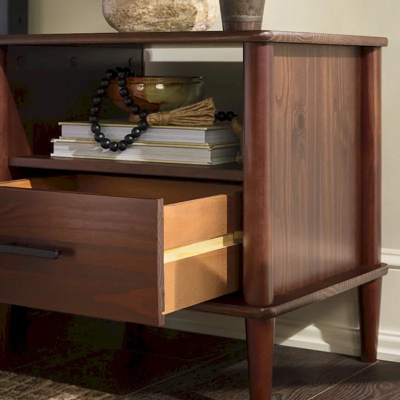 Table de chevet en bois massif à fuseaux, style Mid-Century Modern