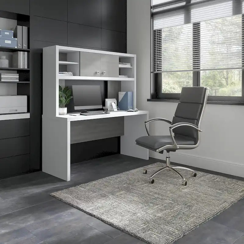 Bureau avec étagère