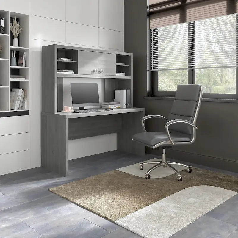 Bureau avec étagère