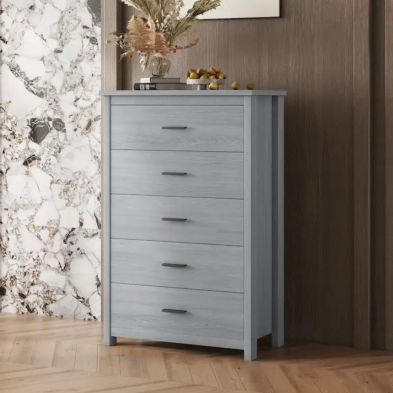 Commode verticale de style rétro en bois à 5 tiroirs avec poignées en métal pour chambre à coucher