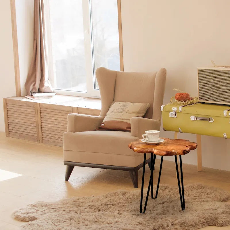 Table basse en bois à bords bruts 4 panneaux avec pieds épingles