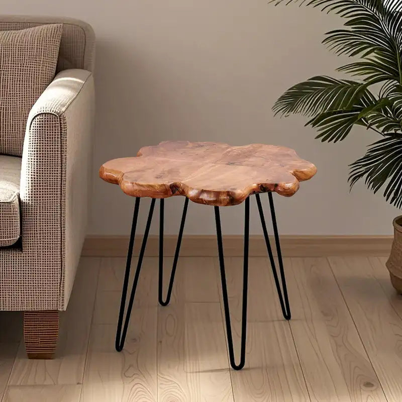 Table basse en bois à bords bruts 4 panneaux avec pieds épingles