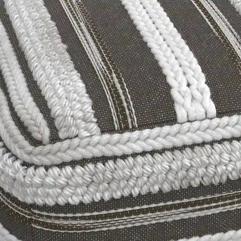 Pouf carré à motif tissé artisanal