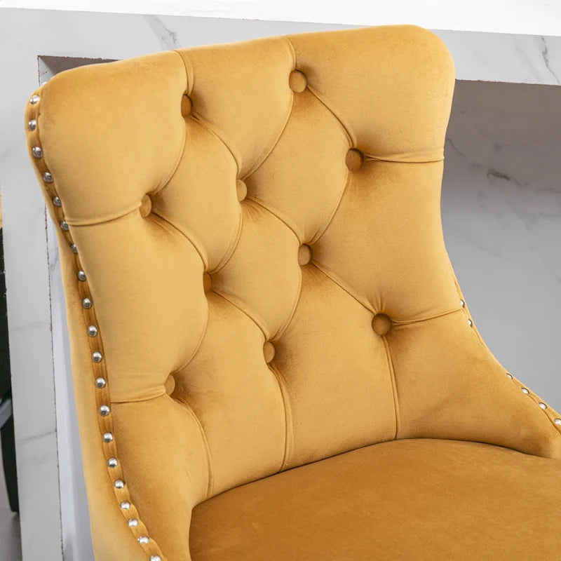 Tabourets de bar en velours capitonnés avec pieds en bois et garniture de clous décoratifs chromés, chaises de bar style décontracté